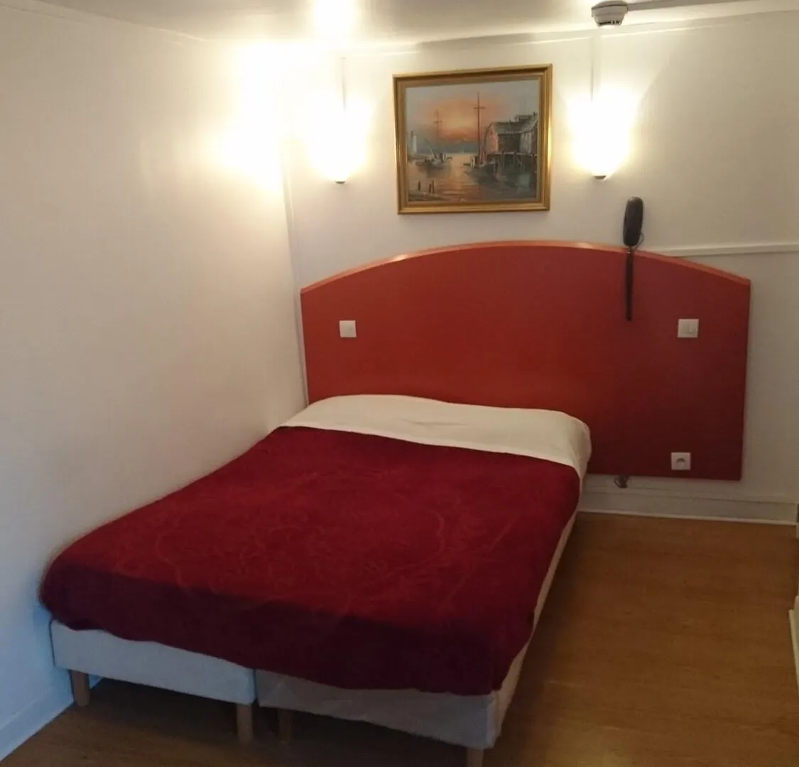 Bertha Hotel *
